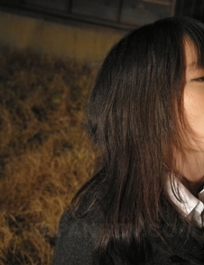 Nasty Mai Shimizu sucks a cock while rubbing