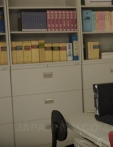 Yui Hatano undresses at the library showing