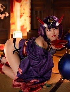 Beautiful japanese Aika Suzumiya spreading legs and showing pussy