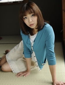 Hot Juri Kitahara shows round tits with big