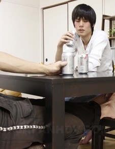 Hot Hitomi Okubo has pussy rubbed under table