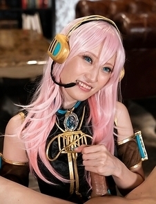 Pink Hair japanese cosplay Mizuki get handjob