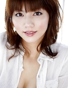 Japanese Marie Kai  in shorts shows sexy curves in bath suit at pool