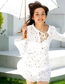Rola Chen takes clothes off under umbrella in the park