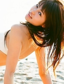 Yuriko Shiratori with sexy body loves spending time on sand