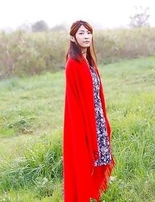 Asana Mamoru with big boobs in red bra loves the sunlight