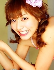 Yumi Sugimoto sexy doll loves lemons and playing around