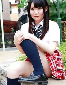 Sayaka Otonashi shows ass and beaver under school uniform