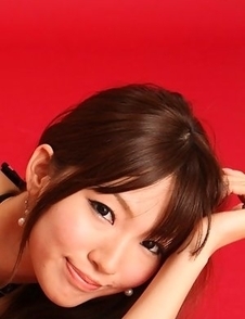 Chinatsu Minami with long legs and sexy tummy is naughty