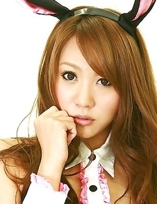 Sweetie Saki Ueda excites us in sexy costume and hot stockings