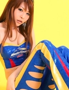 Minami Haduki busty is hot cupcake in blue latex outfit