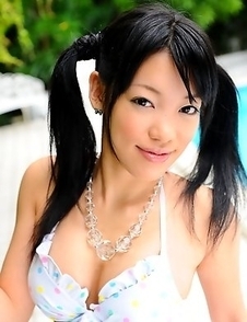 Amazing Japanese cutie showing off
