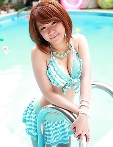 Super cute Japanese brunette gal