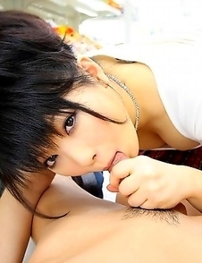 Akane Ozora sucks cock in a grocery