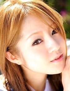 Teen chick Ria Sakurai shows off