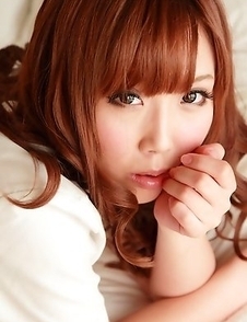 Kurumi Kisaragi is so erotic showing hot bum in tight skirt