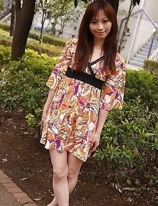 Hot Shiho Goto spreads her legs