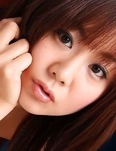 Maki Hoshino shows of her tits