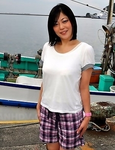 Hot Japanese lady Rika Shibuki