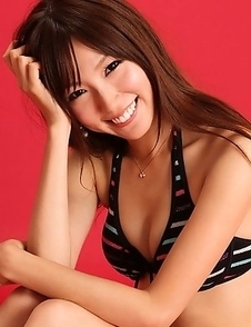 Chinatsu Minami in bath suit has a body that drive men wild