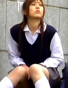 Japanese Piss Fetish Videos - Asian Girls Pissing - Poking and Peeing On the Dots