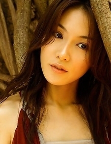 Sayaka Yamaguchi is simply amazing while enjoying summer