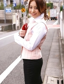 Mika Inagaki in uniform is naughty on her way back home
