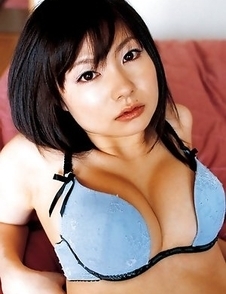 Akina Suzuki in panty takes bra off but hides her big jugs